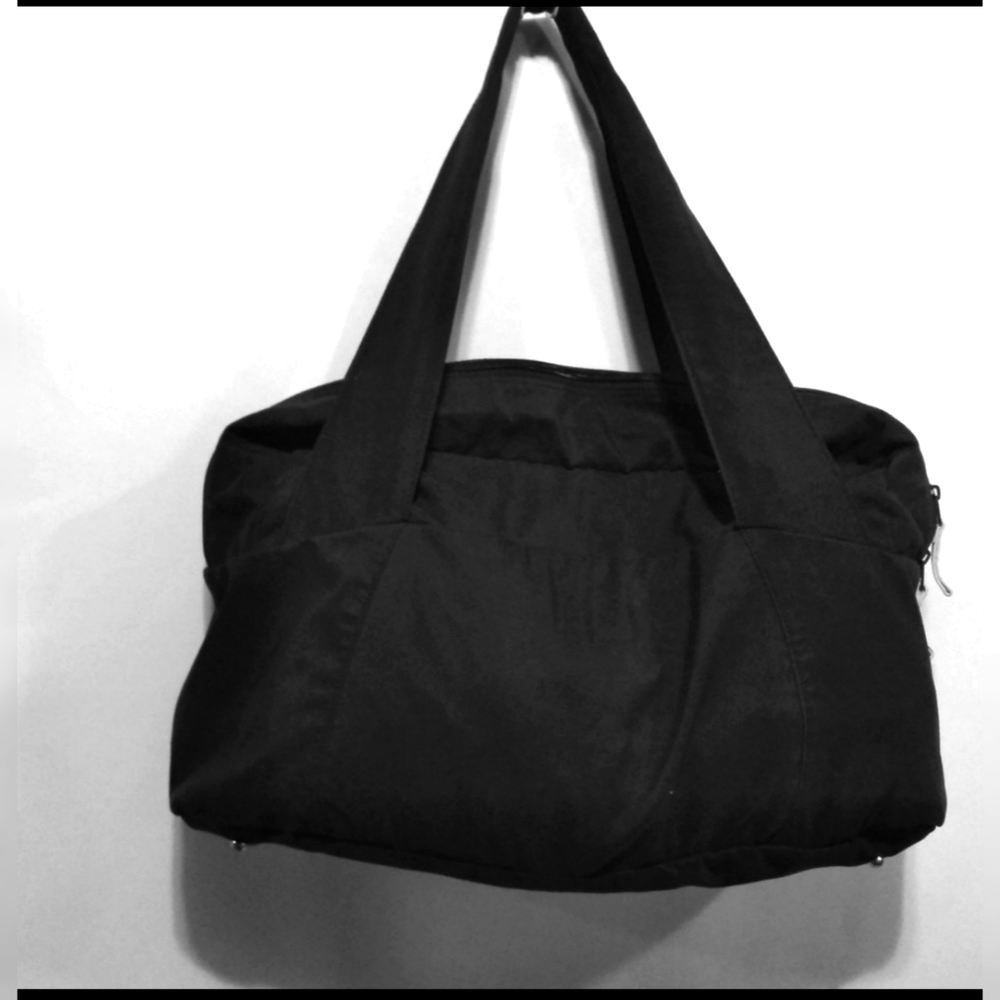 Puma Ever Cat Duffle/Gym Bag - Picture 2 of 8